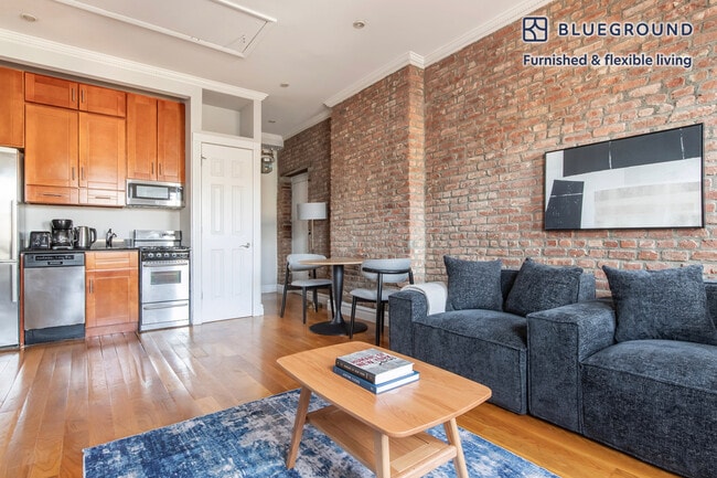 Photo - 20 Prince St Unit FL6-ID2051