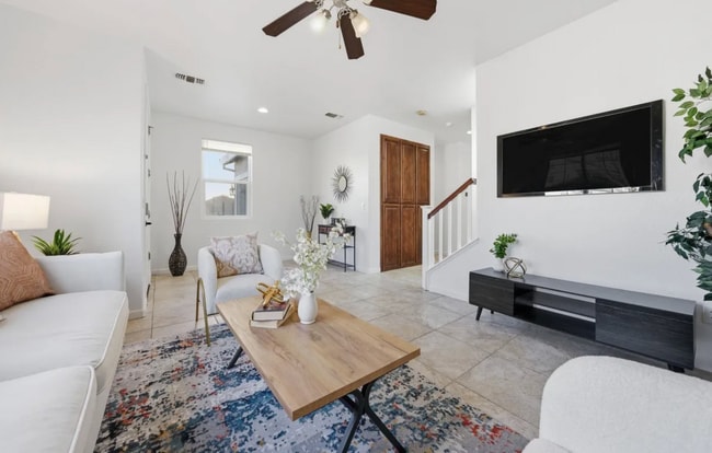 Photo - Amazing 3/2.5 N. Natomas!  Beautiful.  Please read full add below for details.