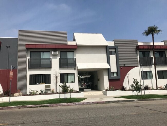 Building Photo - cla351 Rental