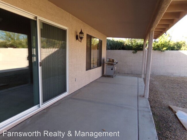 Photo - 4 br, 2.5 bath House - 4354 E Danbury Rd