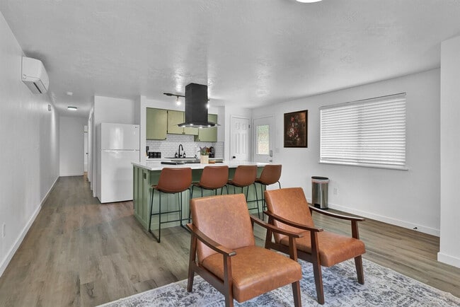 Photo - 2111 S Owyhee St Unit SI ID1547105P