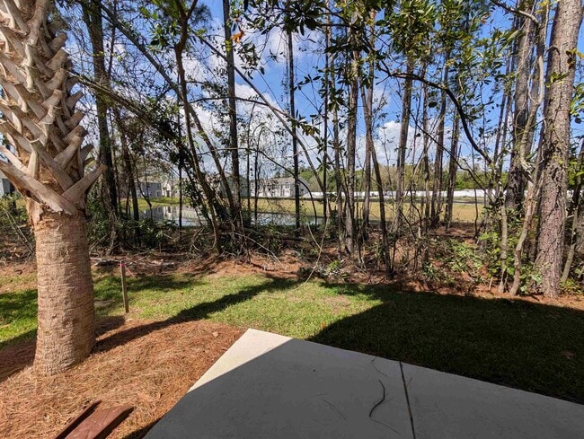 Photo - 644 Golden Resin Rd