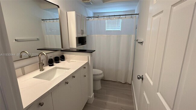 Photo - 17100 N Bay Rd Unit 1415