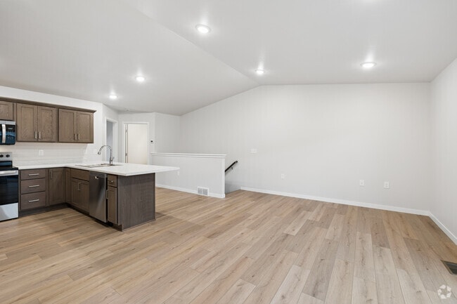 2BR, 2BA - 1,166SF - Livingroom