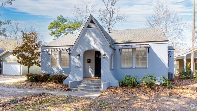 Building Photo - 3 Bedroom houseon Stanford near the LSU Lakes