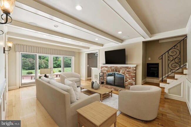 Photo - 10605 River Oaks Ln