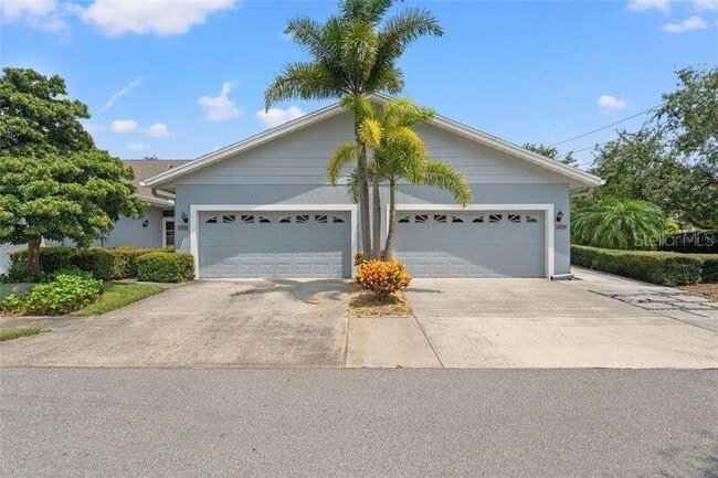 Photo - 13634 Lake Point Dr S
