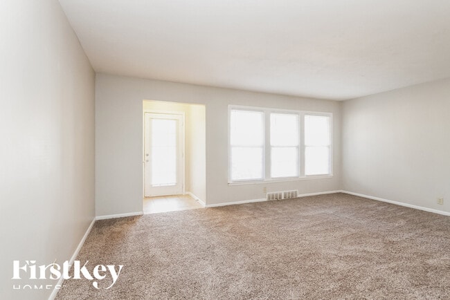 Photo - 2113 Mayfair Dr