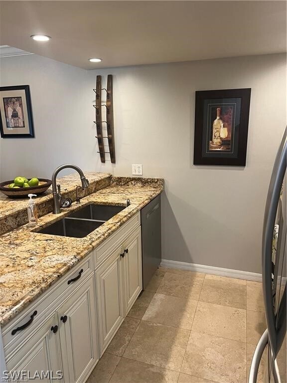 Photo - 2885 Palm Beach Blvd Unidad 207