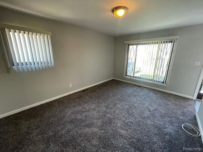 Photo - 59 W Harwood Ave