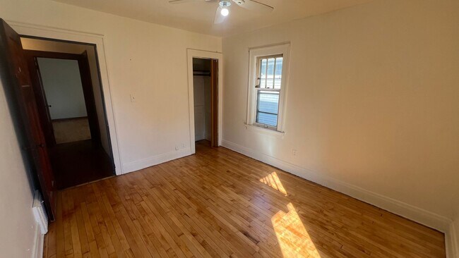 3950-52 North 11th Street-Lower
