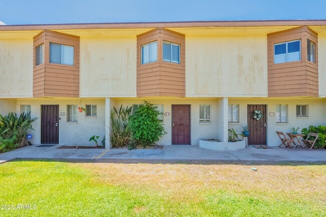 Photo - 6040 N 15th St Townhome
