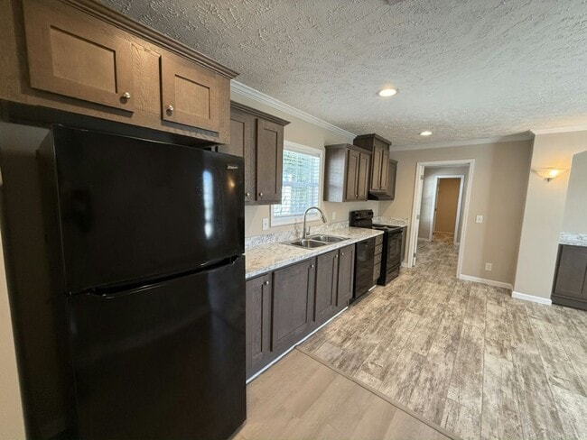 Photo - 10201 W Beaver St