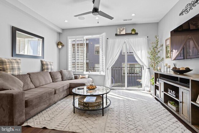 Photo - 1624 Cambridge St Unidad B