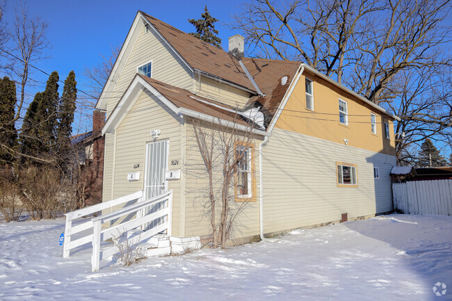 Building Photo - 1624 Sheridan Ave Rental