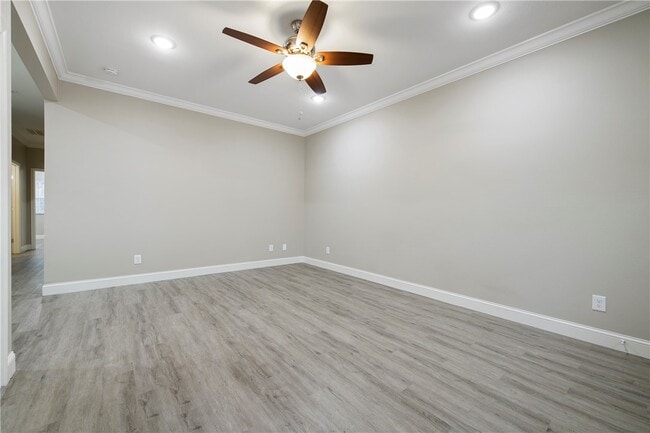 Photo - 605 N 7th St