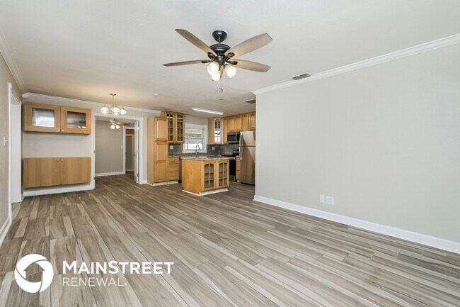 Photo - 7213 Organdy Dr N