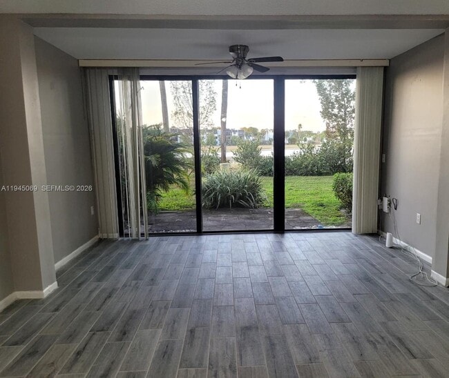 Photo - 4832 Esedra Ct Unit 105