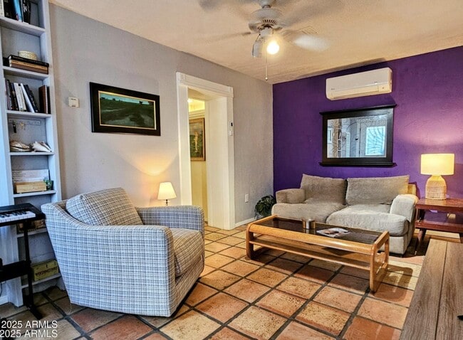 Photo - 25 Sowles Ave