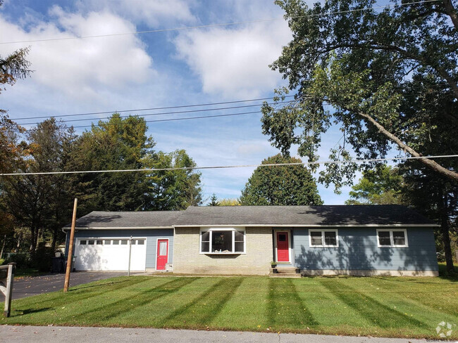 Building Photo - 4 Walter Dr Rental