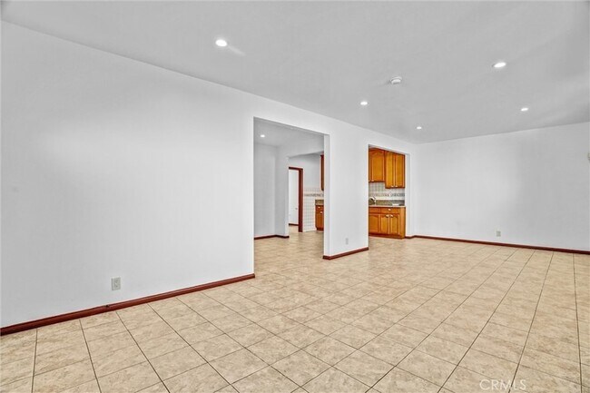 Photo - 313 N Hicks Ave