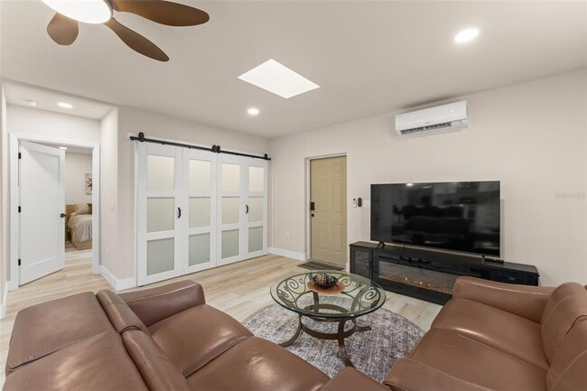 Photo - 5028 Autumn Ridge Ln
