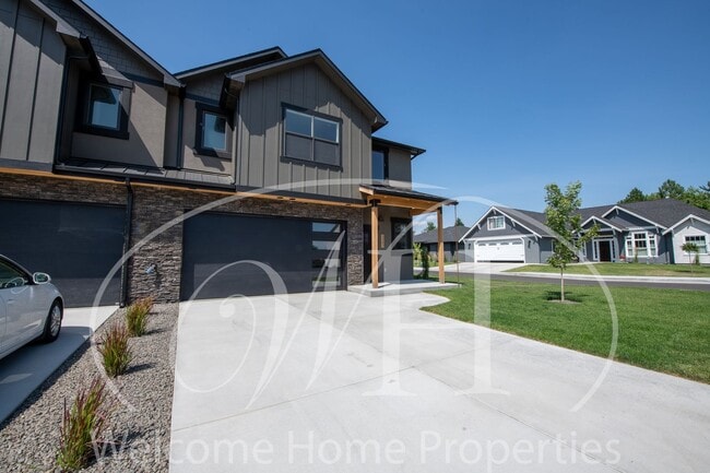 Building Photo - Garrison Duplex Unit 2303 Garrison