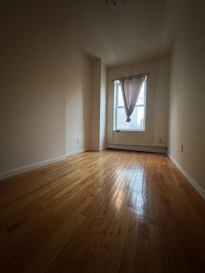 Photo - 269 W 131st St