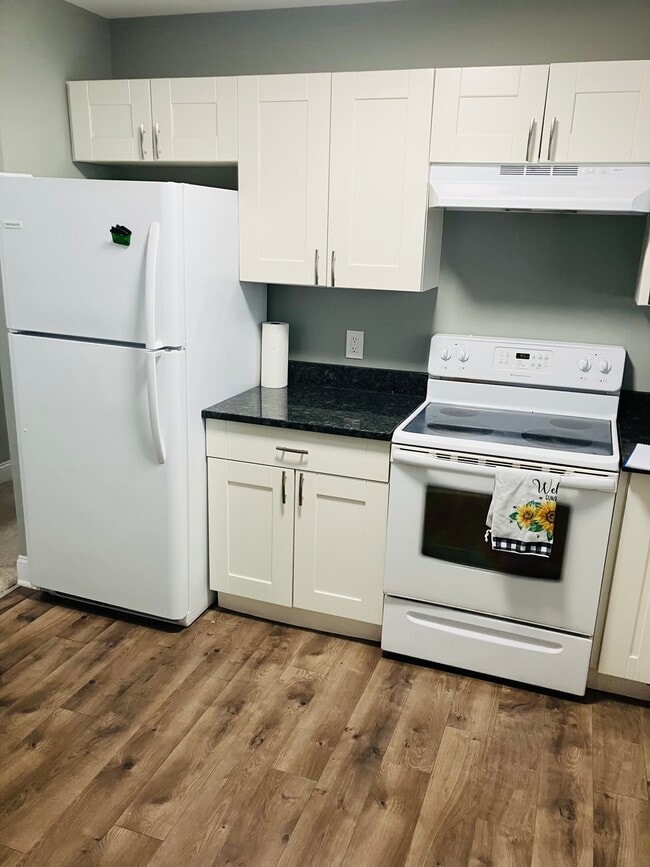 Photo - 26 Florence Tollgate Pl Unit 8