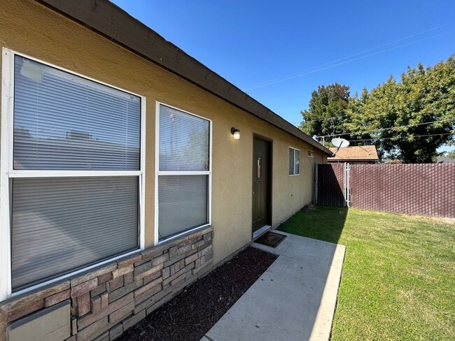 Photo - 1748-1750 Garden Apartamento Unidad 1750 S Garden Street