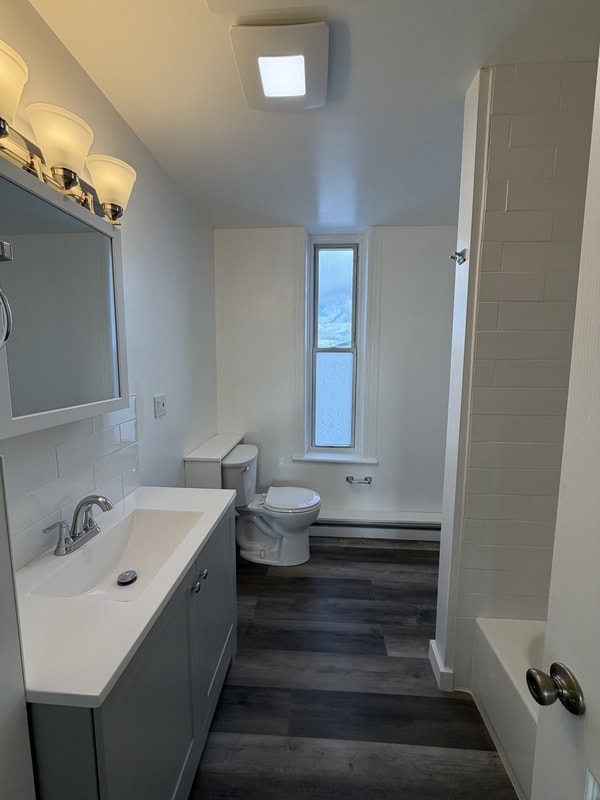 Photo - 241 Saratoga St Unit 2