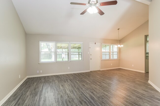 Photo - 19718 Rackingham Pl