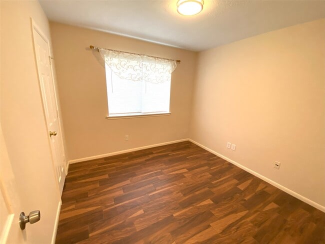 Photo - 2615 Elder Park Ct