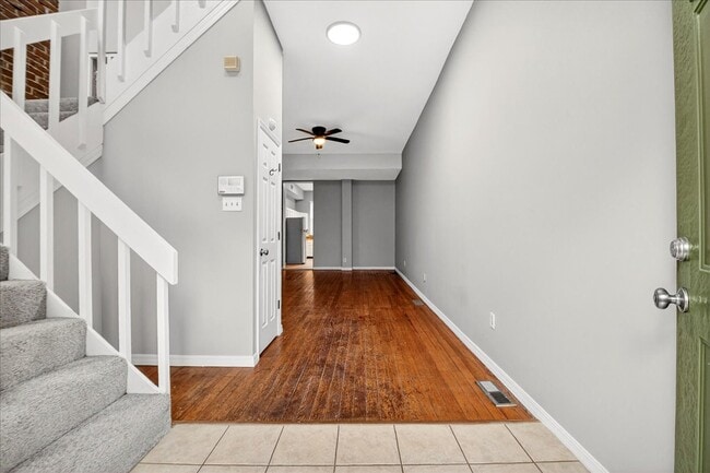 Photo - 2350 S 10th St