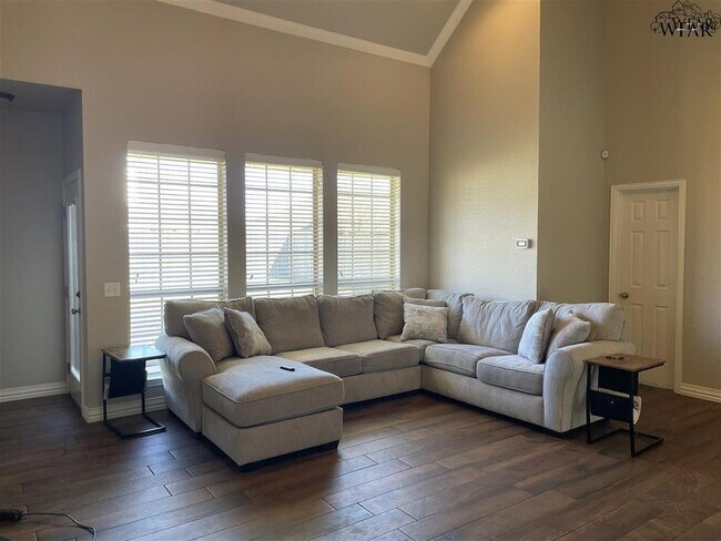 Photo - 3 Prairie Lace Ct