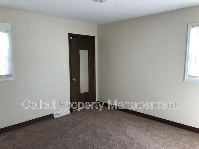 Photo - 6627 State Rd