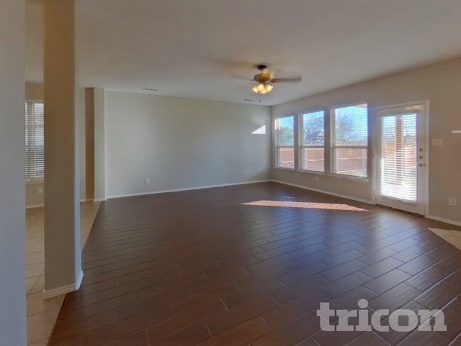 Photo - 10309 Bradshaw Dr