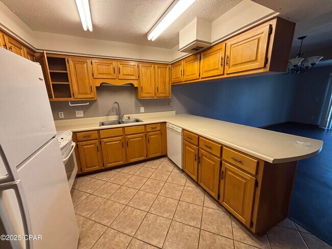 Photo - 6441 Oak Shr Dr