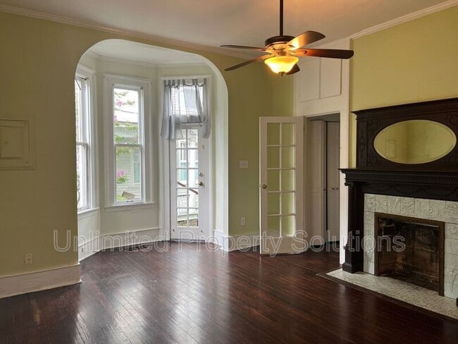 Photo - 419 S 3rd St