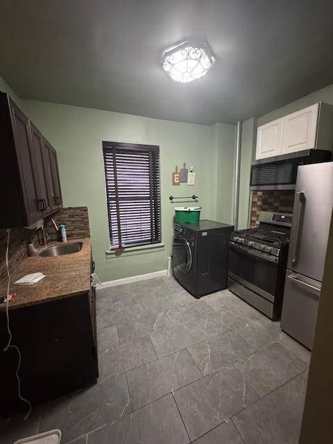 Photo - 883 E 165th St