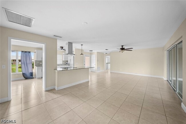 Photo - 13802 Second St
