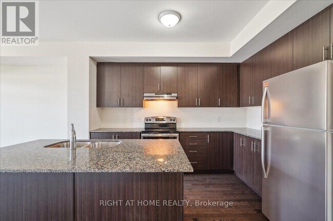 Photo - 71 City Park Cir