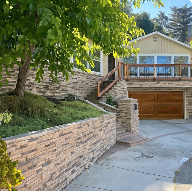 Photo - 56 Glenaire Dr