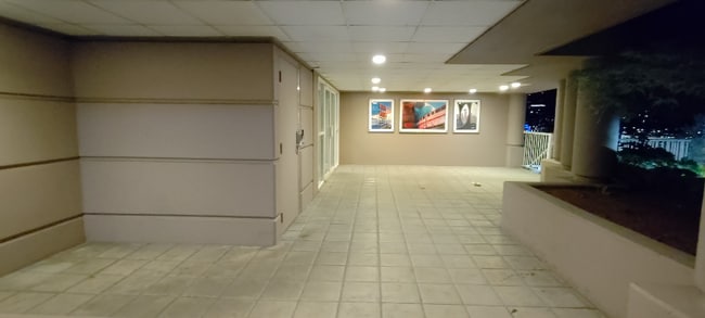 Photo - 530 Melrose Ave E Unit 403