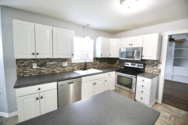 Photo - 4400 Greensbury Dr