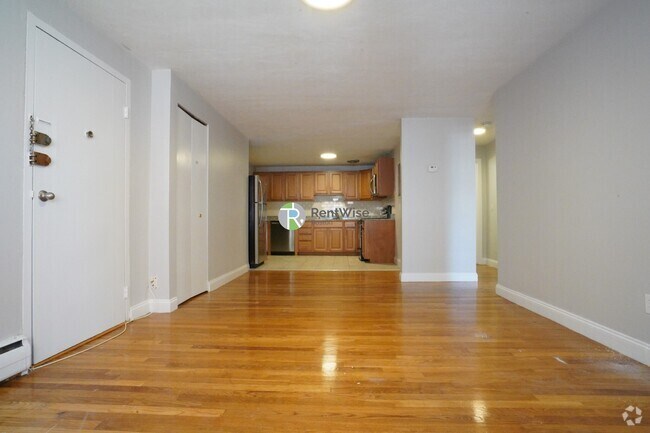 Building Photo - 222 Babcock St Unit 2H Rental