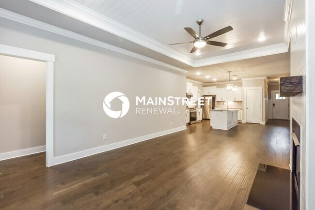 Photo - 3 Bedroom Pet-Friendly Home in Owens Cross Roads, AL with Main Street Renewal