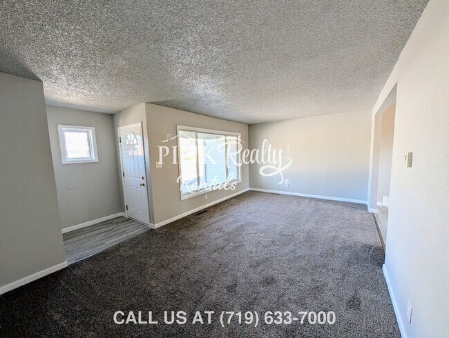 Photo - 133 Steven Dr