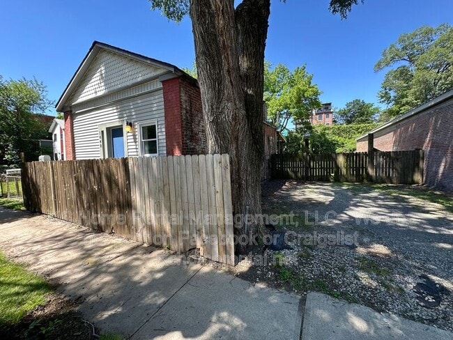 Photo - 1648 Jefferson St