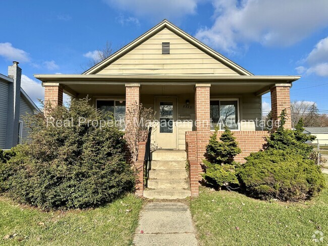 Building Photo - Updated, Spacious 3-Bedroom Ranch Rental